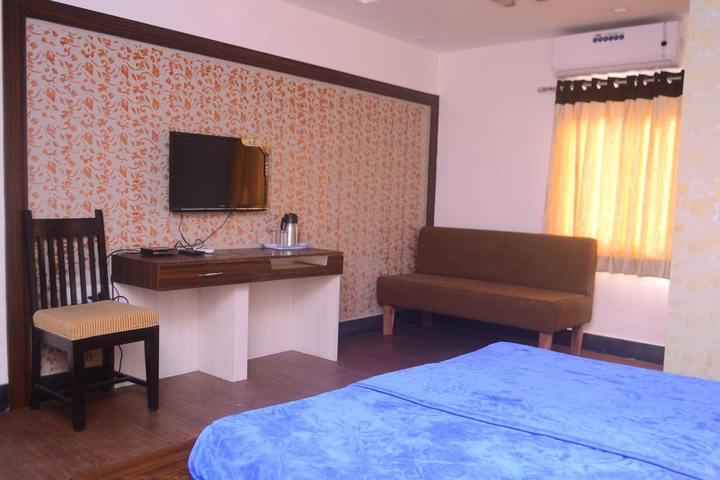 Hotel Samridhi Udaipur Exterior photo